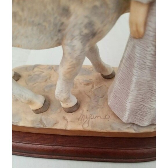 Vintage “Flight Into Egypt” 1992 Masterpiece Home Interiors Figurine, “retired” - Picture 3 of 7